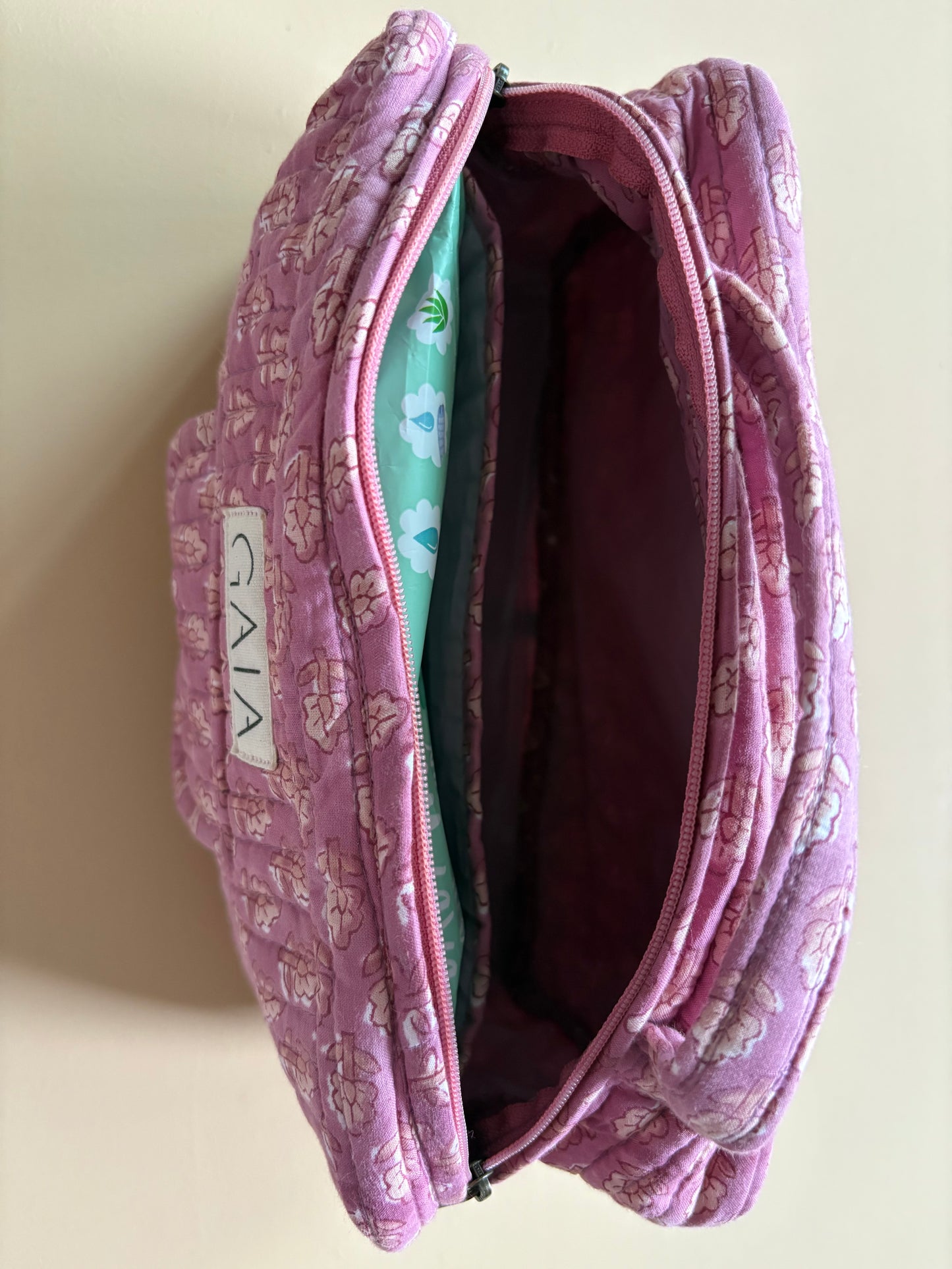 Multifunctional toiletry - purple mauve