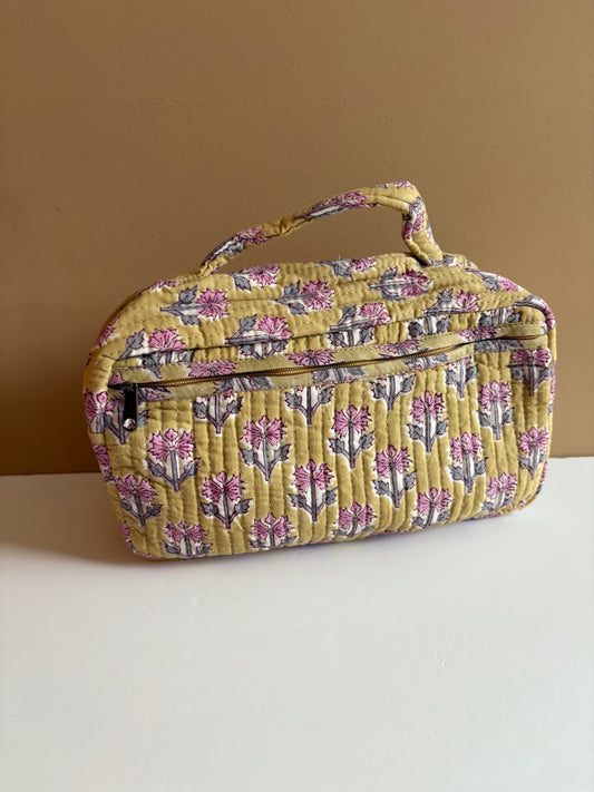 Multifunctional toiletry - yellow flower