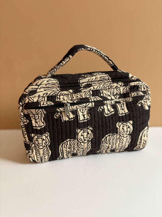 Multifunctional toiletry - black tiger