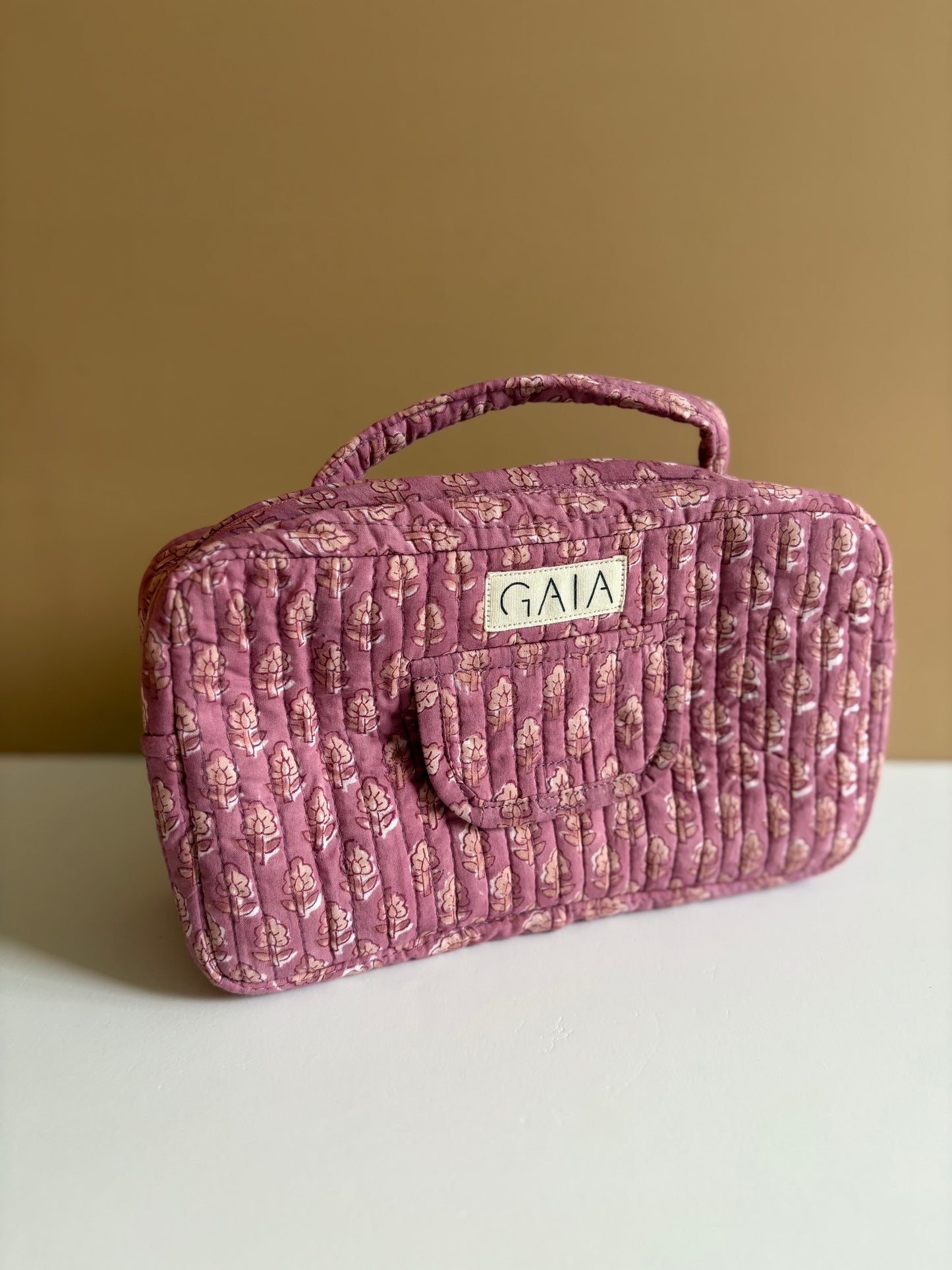Multifunctional toiletry - purple mauve