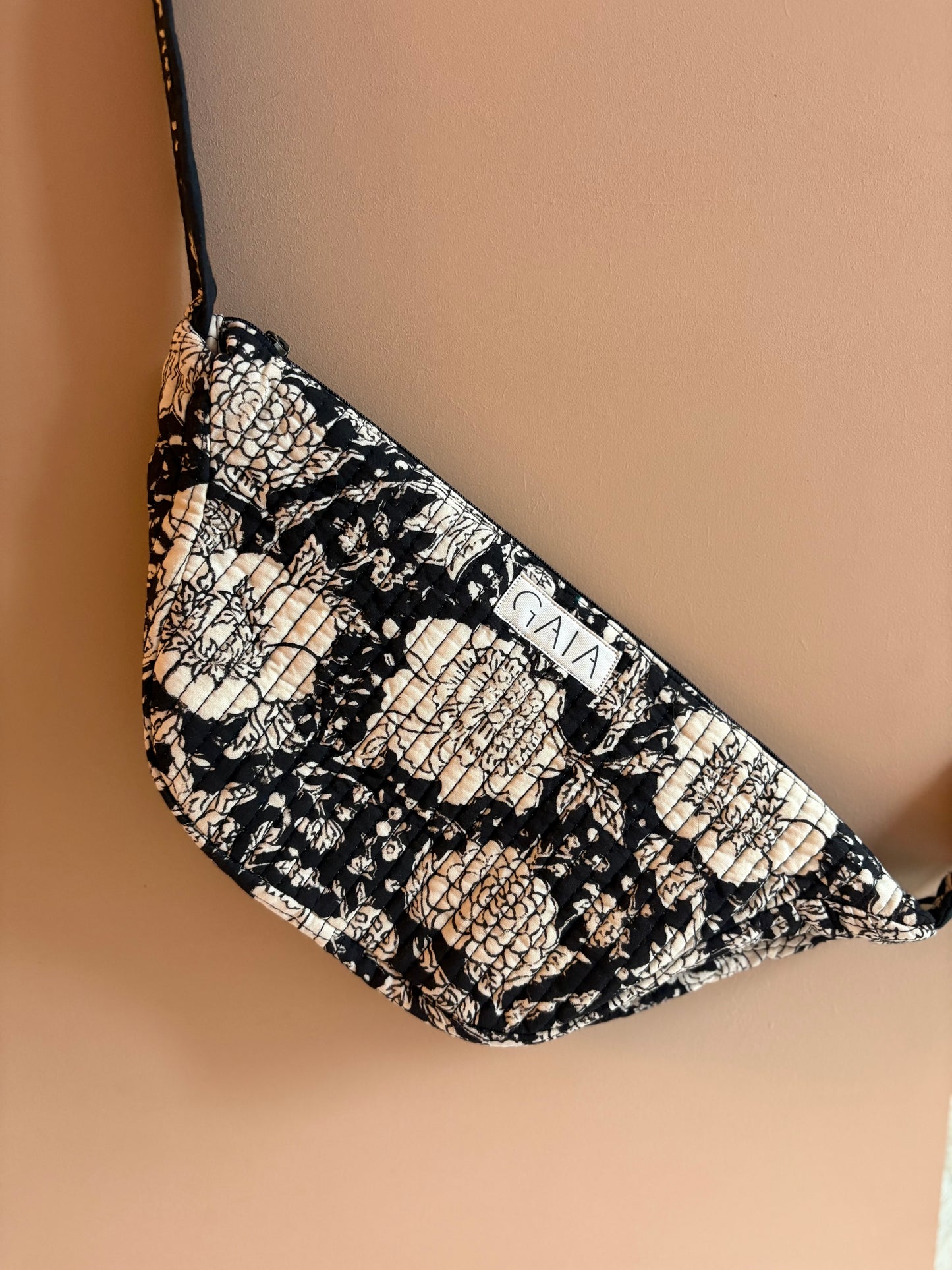 Moon bag - mystic garden