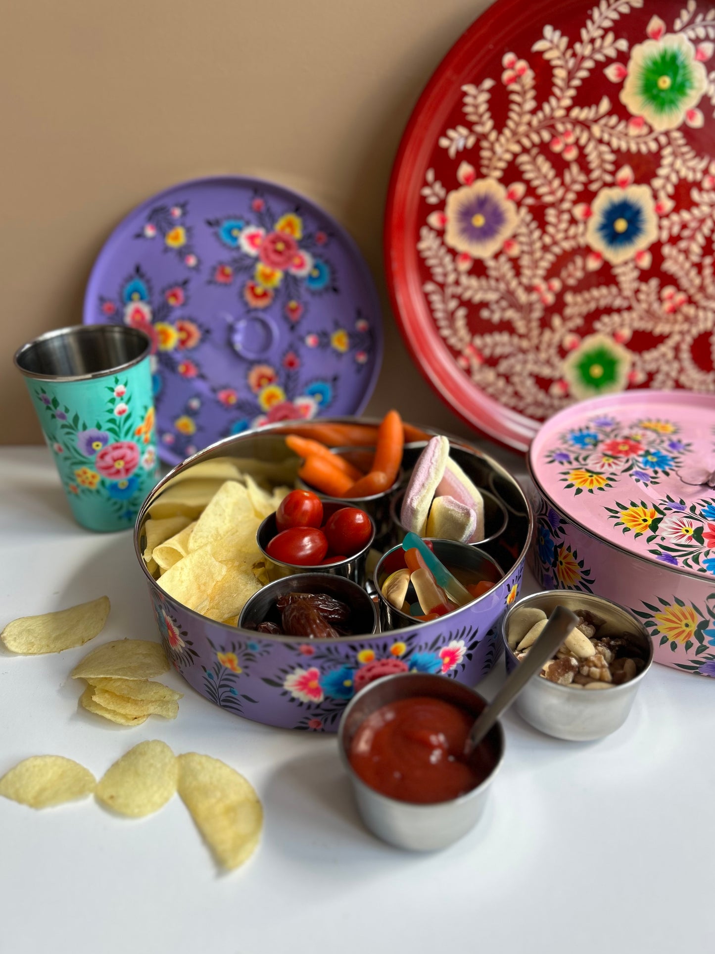 Traditional spice box – red