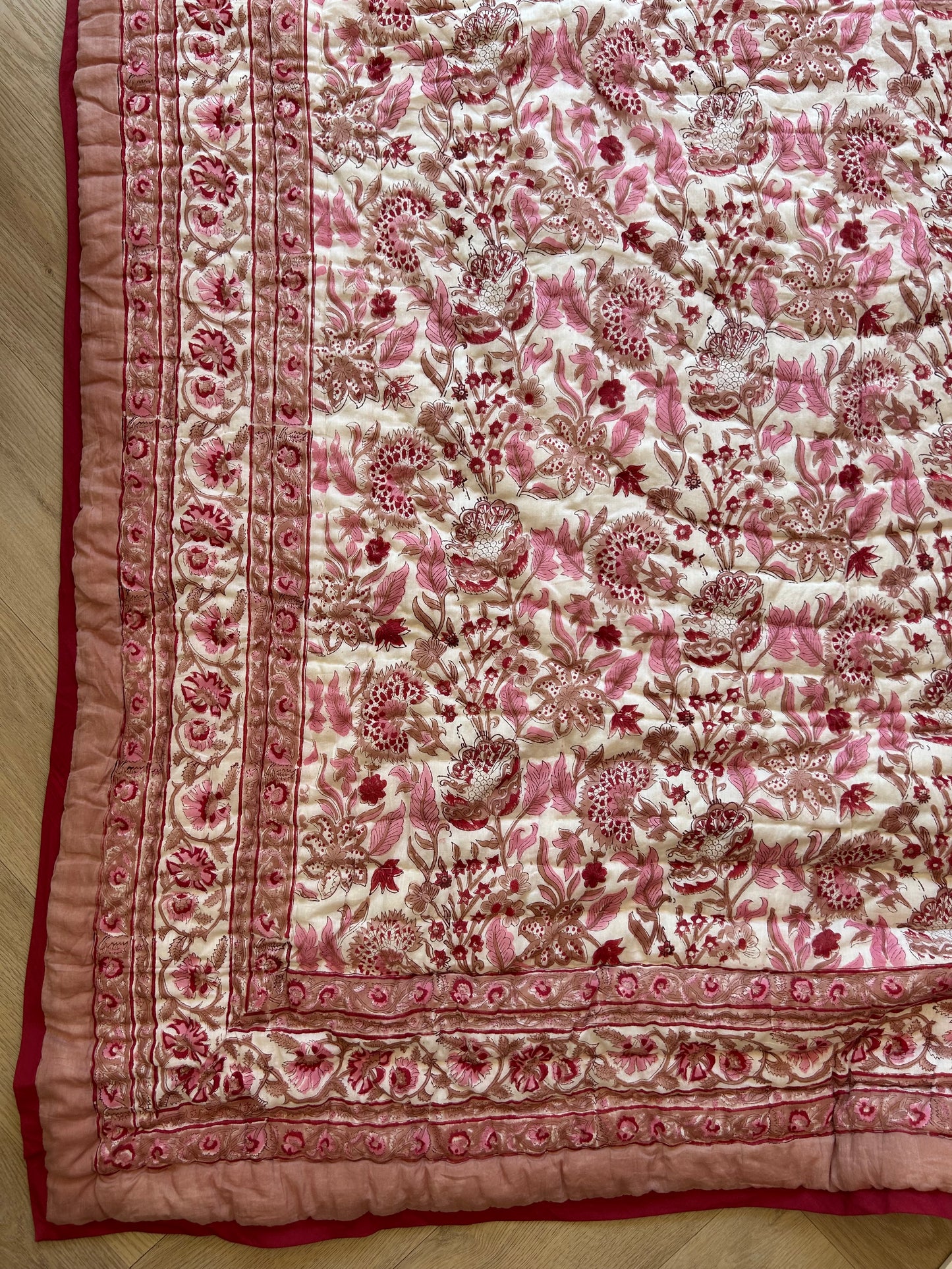 Padded blanket - burgundy/beige