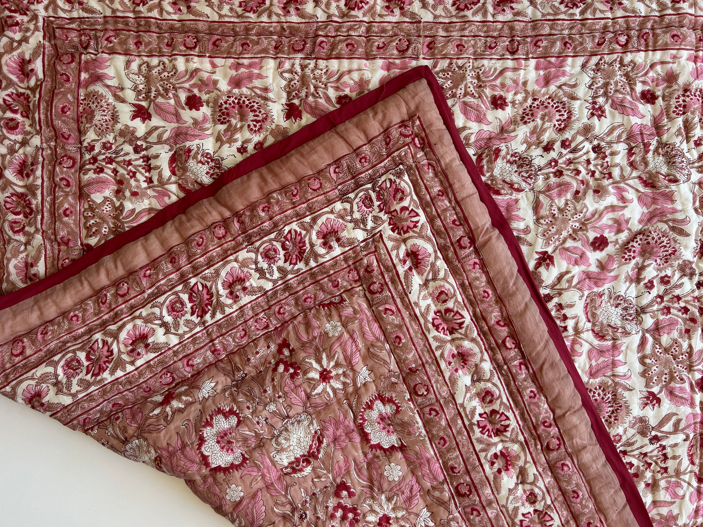 Padded blanket - burgundy/beige