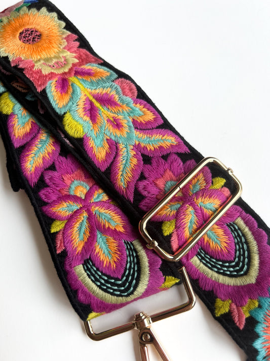 Phone/bag strap - embroidery flowers black