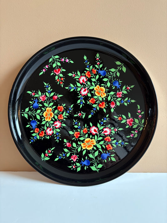Serving tray – black flowers