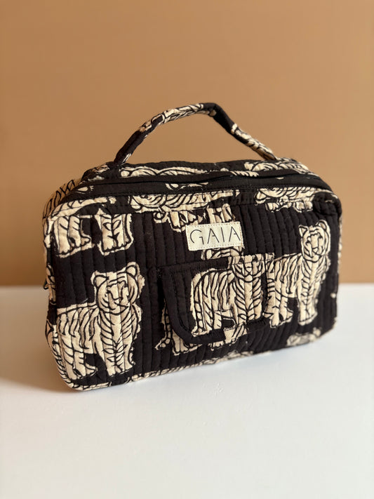 Multifunctional toiletry - black tiger
