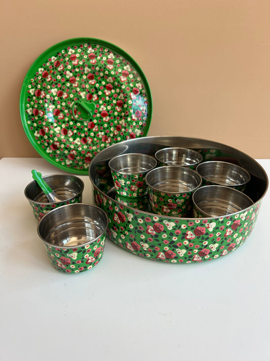 Traditional spice box – green