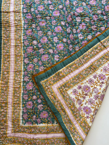 Padded blanket - green-blue/ochre